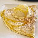 CREPES CON MANJARBLANCO Y HELADO